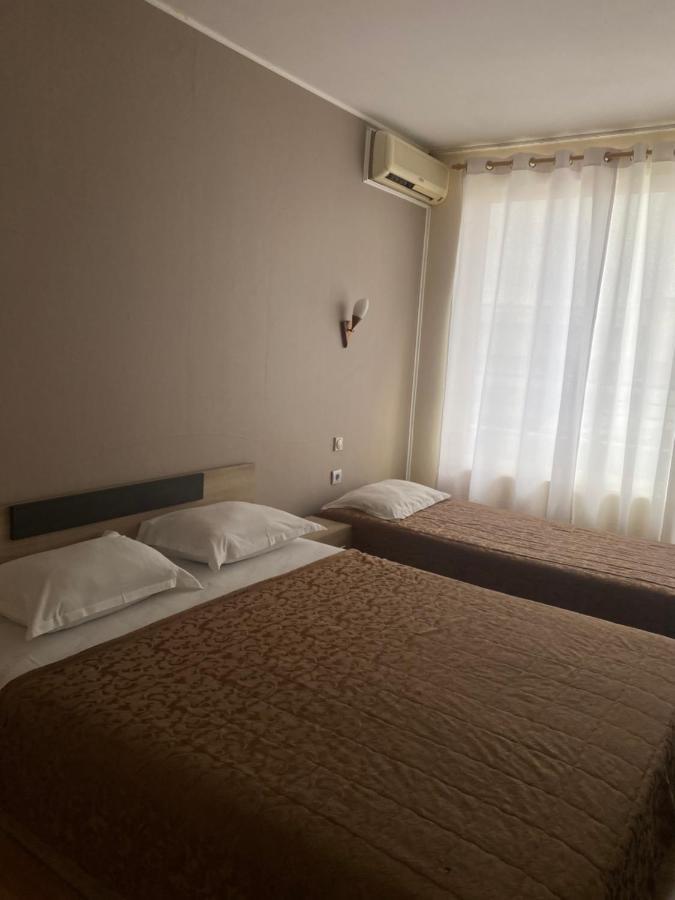 Danita Apartments & Diva Restaurant Bbq&Pool Bar Varna Dış mekan fotoğraf