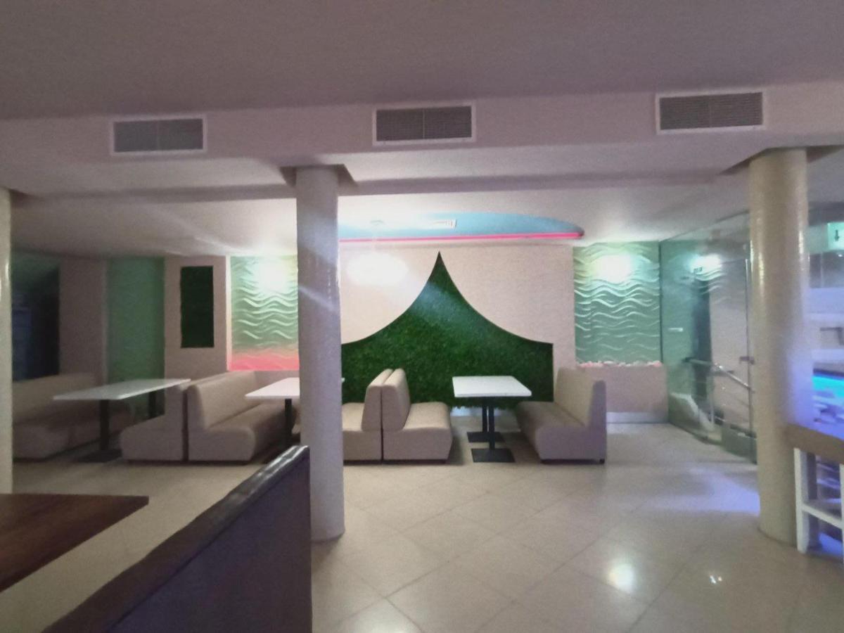 Danita Apartments & Diva Restaurant Bbq&Pool Bar Varna Dış mekan fotoğraf