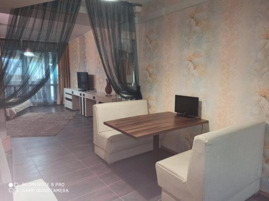 Danita Apartments & Diva Restaurant Bbq&Pool Bar Varna Dış mekan fotoğraf