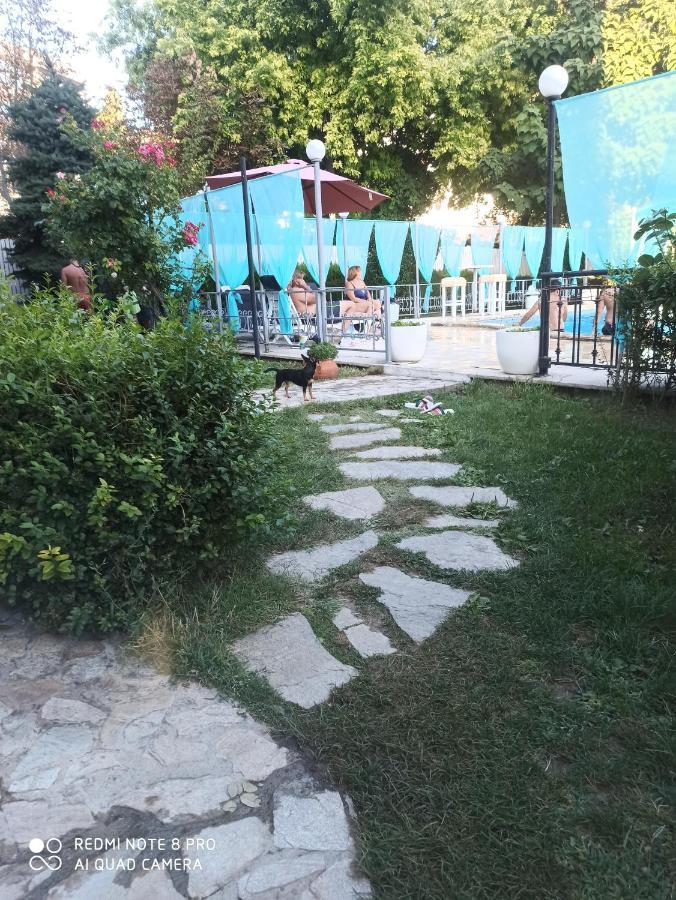 Danita Apartments & Diva Restaurant Bbq&Pool Bar Varna Dış mekan fotoğraf